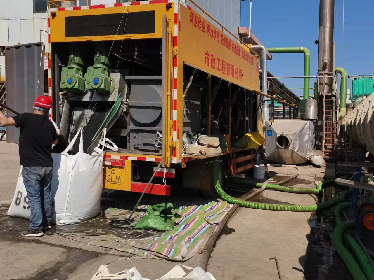 灞桥淤泥压干处理